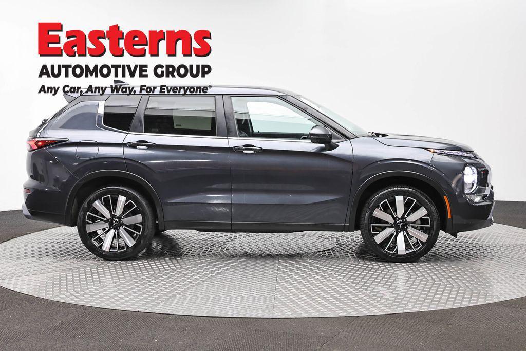 used 2025 Mitsubishi Outlander car, priced at $27,689