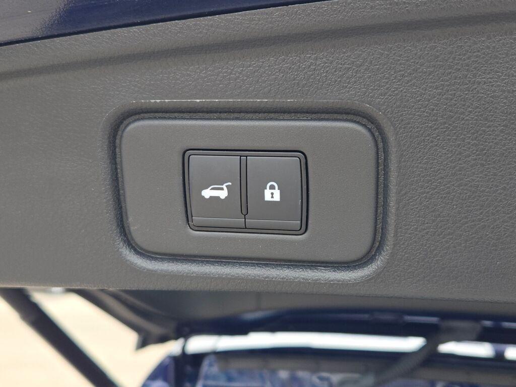used 2025 Nissan Pathfinder car, priced at $44,000