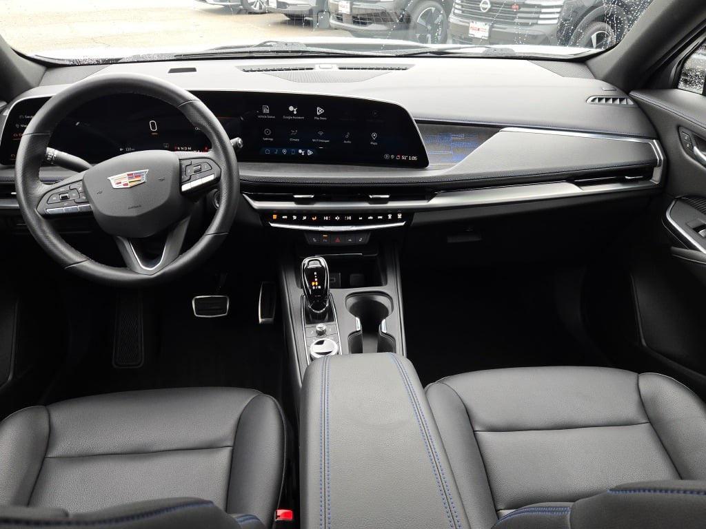 used 2024 Cadillac XT4 car, priced at $38,000