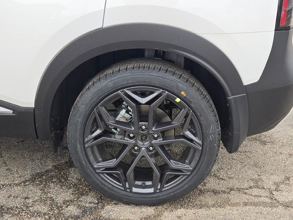 new 2026 Nissan Kicks car, priced at $32,775