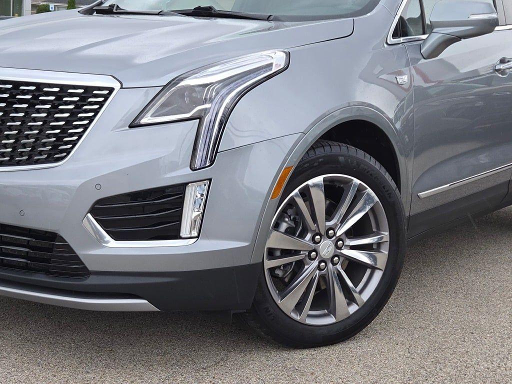 used 2025 Cadillac XT5 car, priced at $41,000