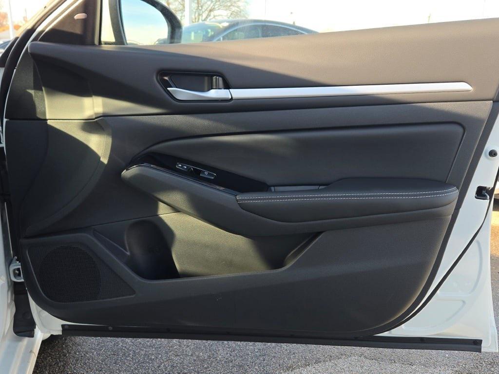 new 2025 Nissan Altima car, priced at $34,485