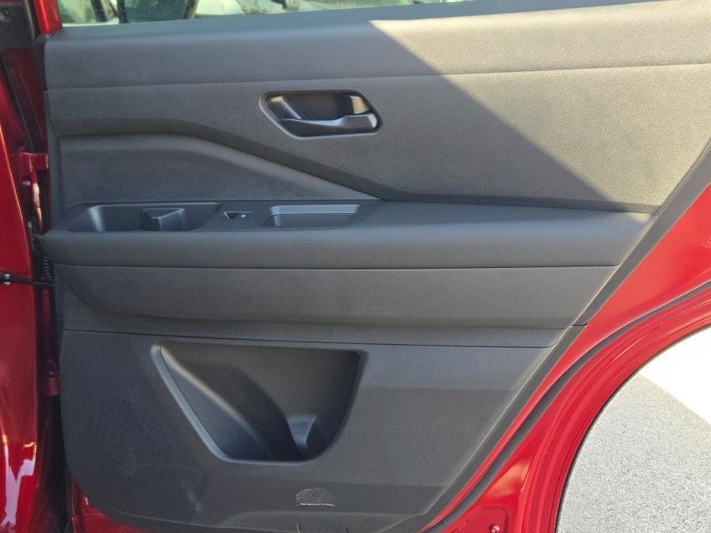 new 2026 Nissan Pathfinder car, priced at $42,660