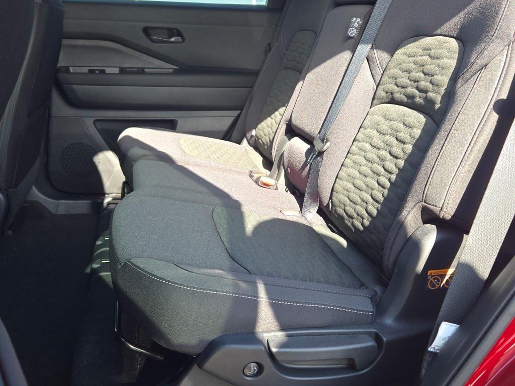 new 2026 Nissan Pathfinder car, priced at $42,660