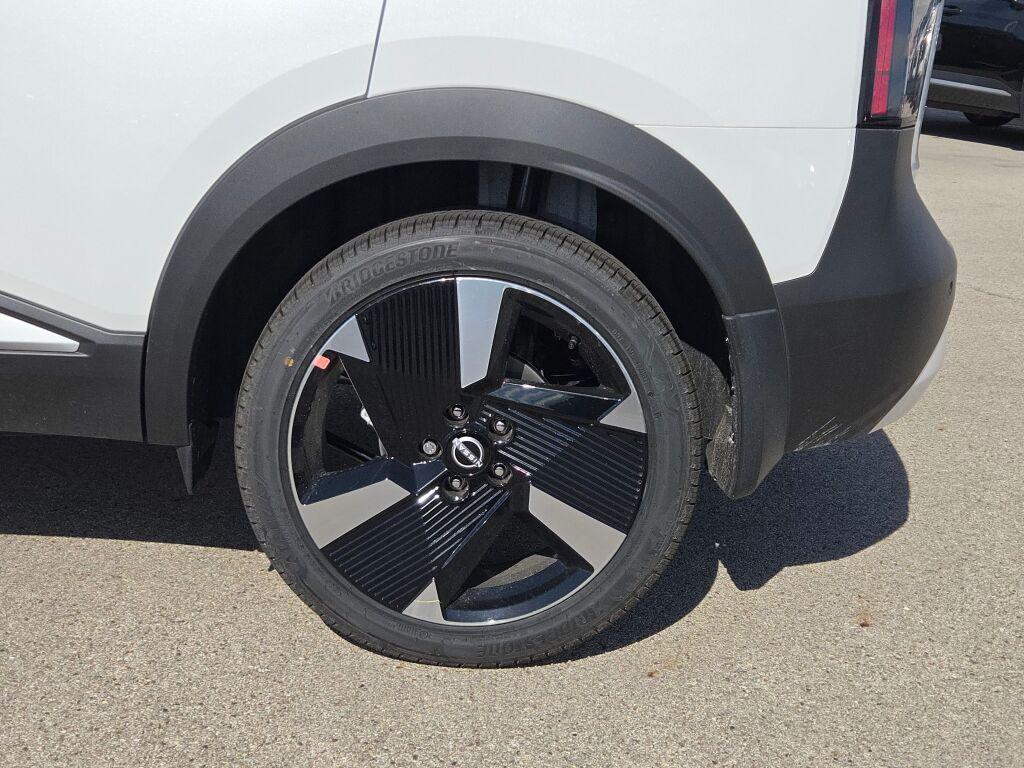 new 2026 Nissan Kicks car, priced at $31,085