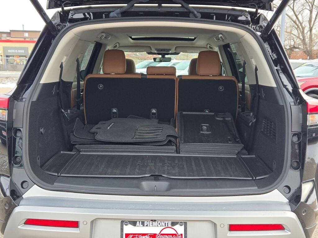 used 2024 Nissan Pathfinder car, priced at $40,900