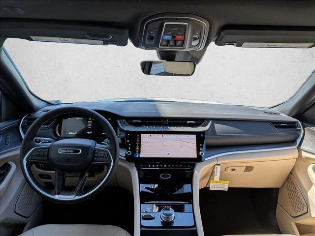 new 2026 Jeep Grand Cherokee car, priced at $44,775