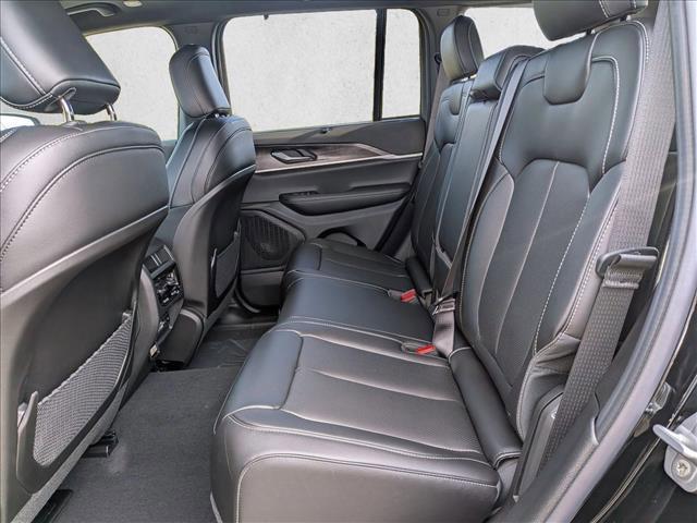 new 2025 Jeep Grand Cherokee car, priced at $51,225