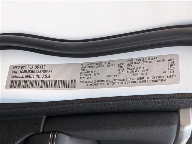 new 2025 Jeep Grand Cherokee L car, priced at $51,566