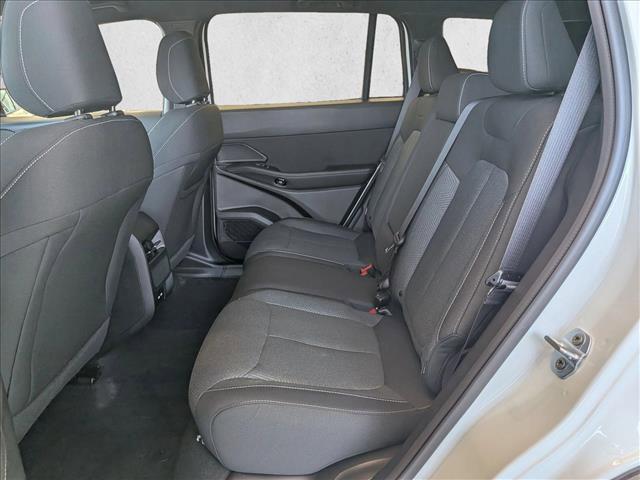 new 2026 Jeep Cherokee car, priced at $39,995