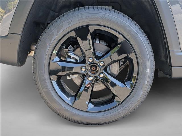 new 2026 Jeep Grand Cherokee car, priced at $46,211