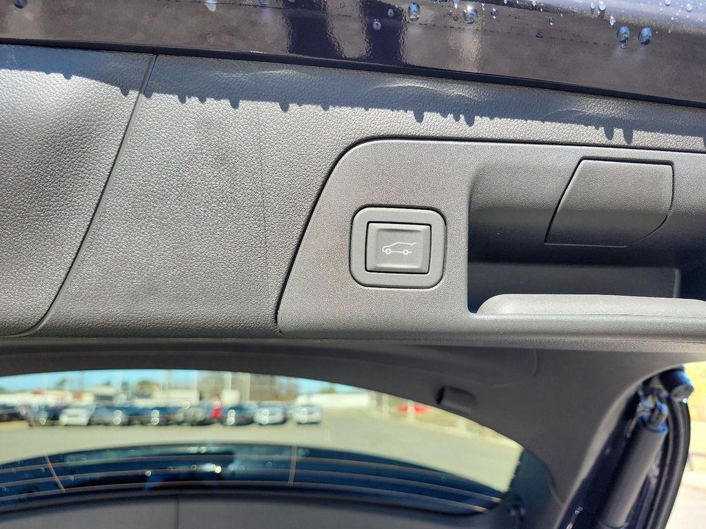 new 2026 Buick Envision car, priced at $50,383