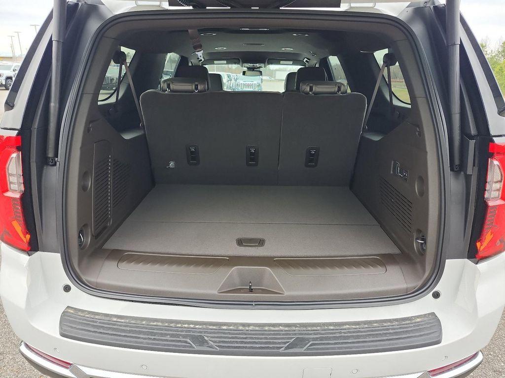 new 2026 GMC Yukon XL car, priced at $71,568