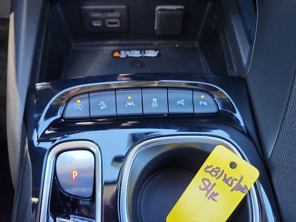 used 2023 Buick Envision car, priced at $32,622