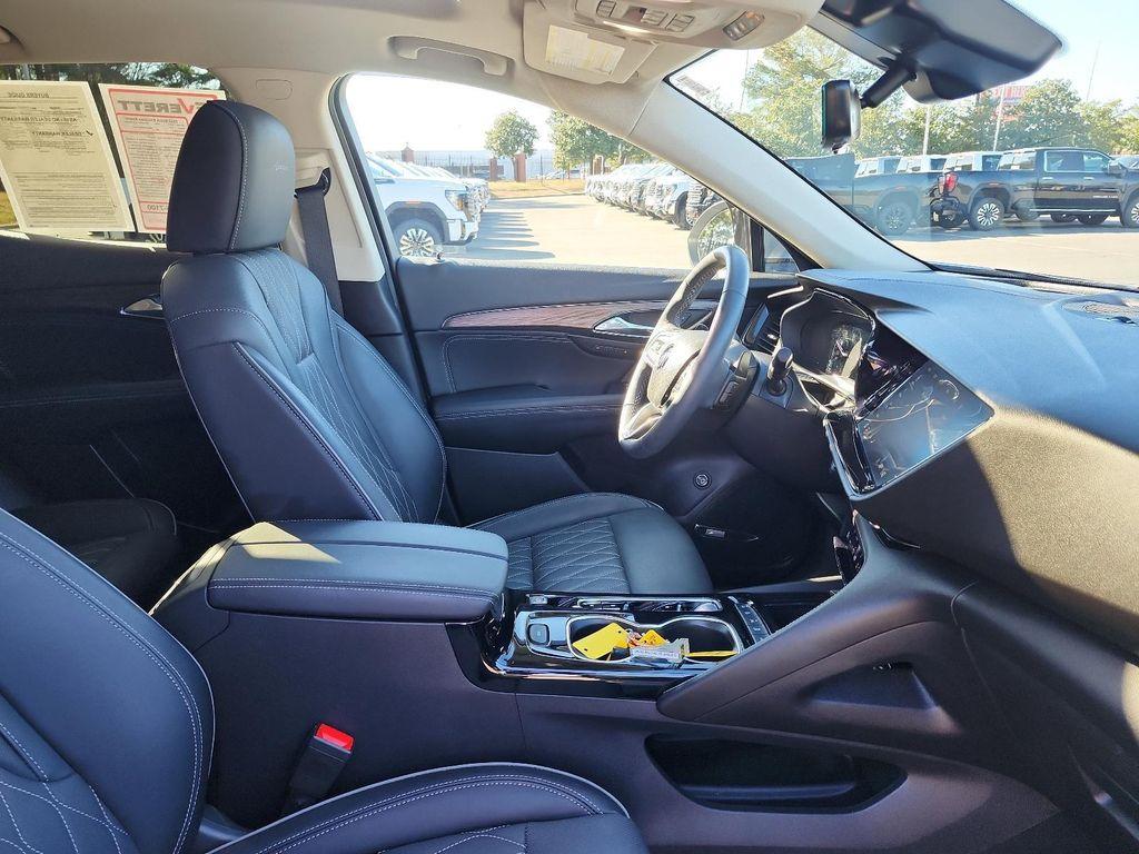 used 2023 Buick Envision car, priced at $32,622