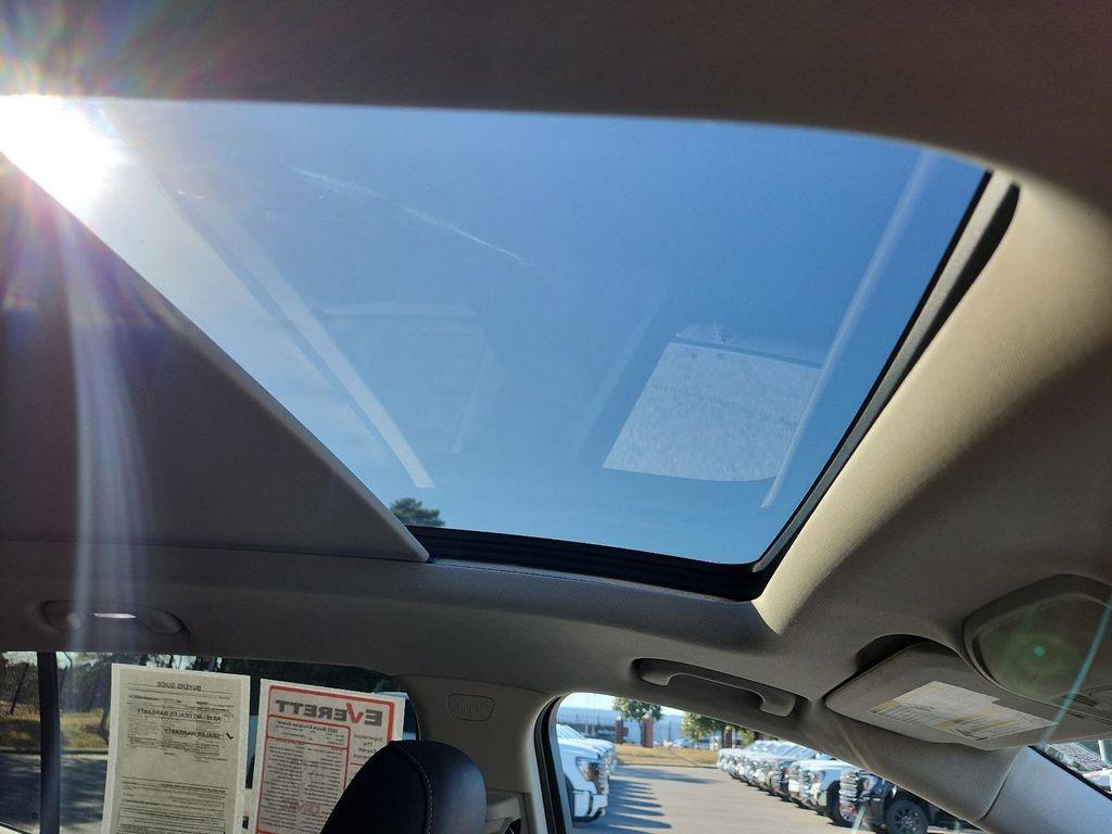 used 2023 Buick Envision car, priced at $32,622