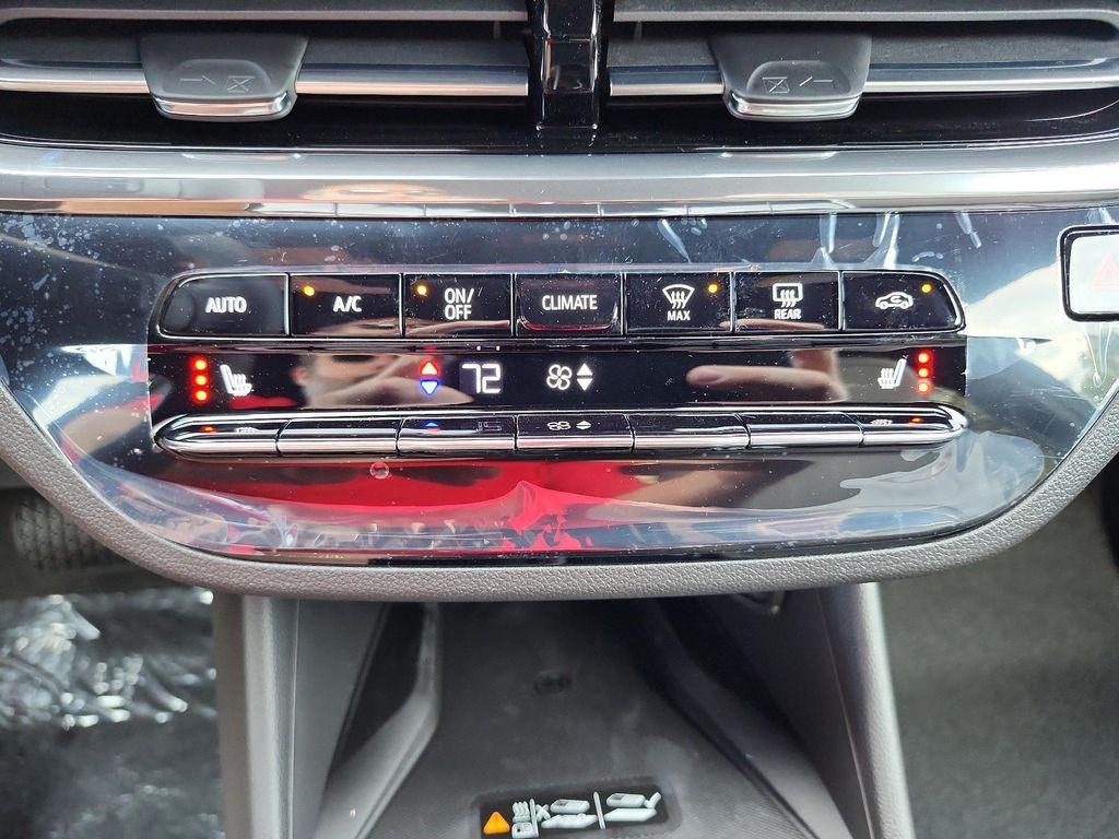 new 2026 Buick Envista car, priced at $31,237