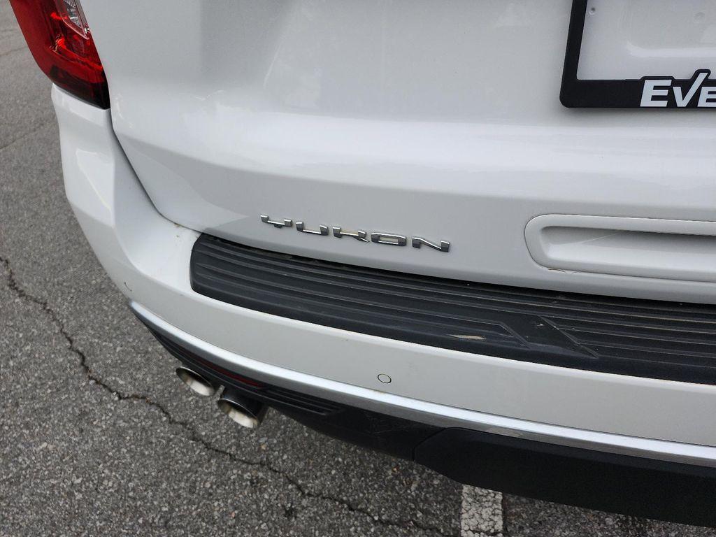 used 2024 GMC Yukon XL car, priced at $68,029