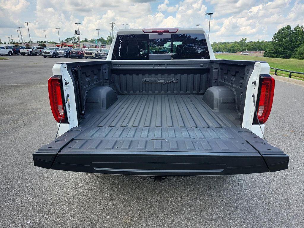 2024 Summit White GMC Sierra 1500