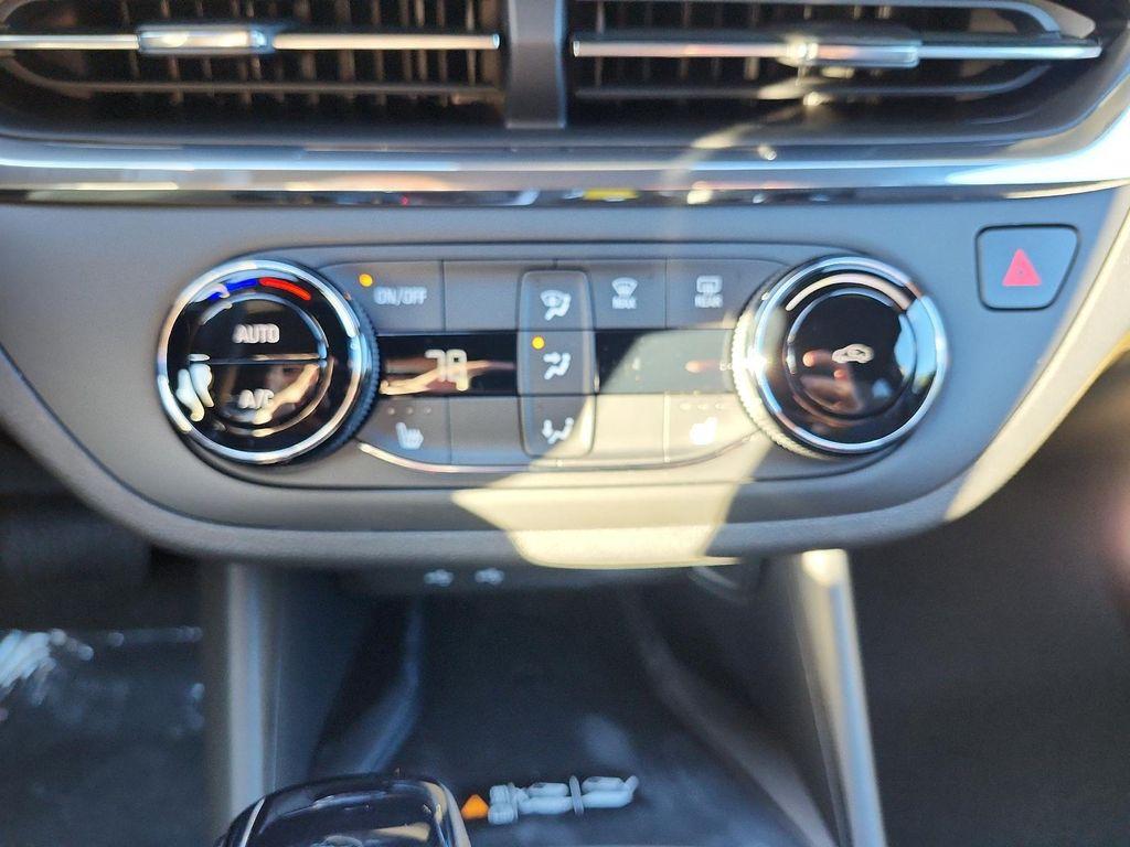 new 2026 Buick Envista car, priced at $26,655