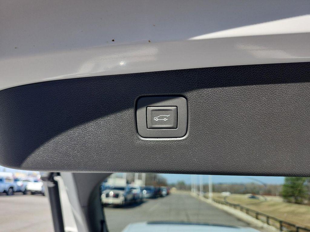 new 2026 Buick Envista car, priced at $31,783