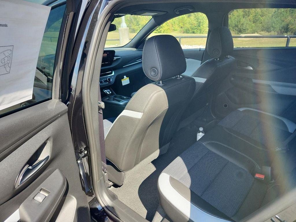 new 2026 Buick Envista car, priced at $27,105