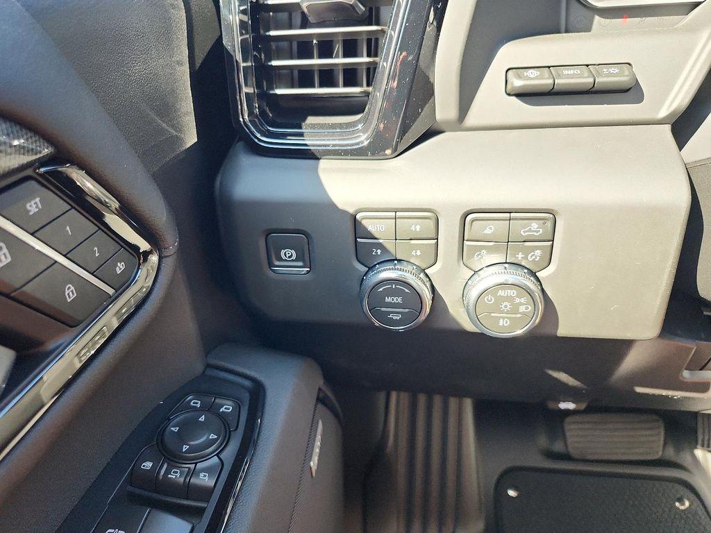 new 2026 GMC Sierra 2500 car, priced at $80,115