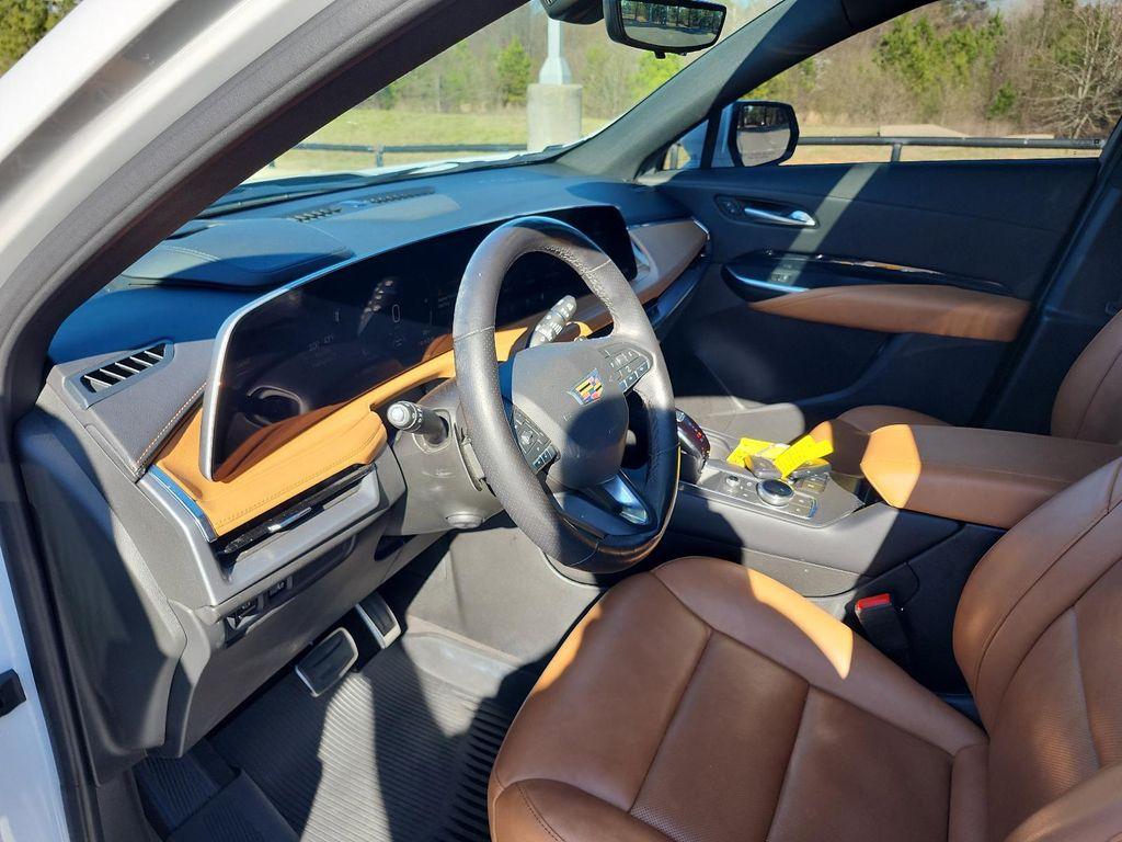 used 2025 Cadillac XT4 car, priced at $41,088