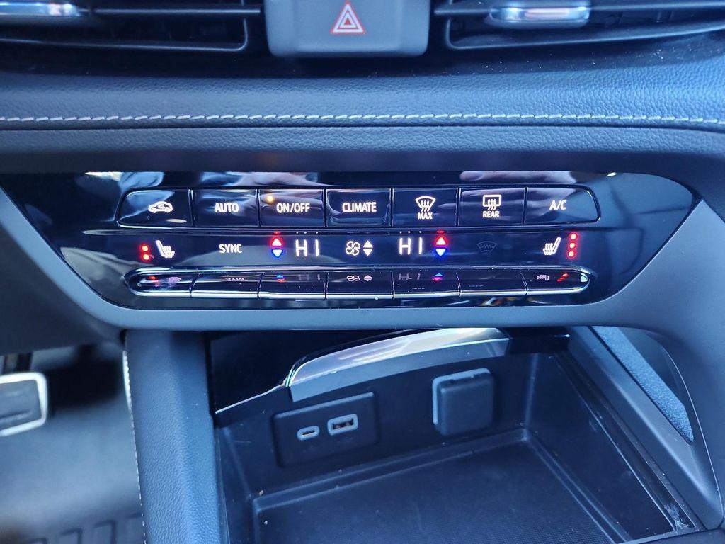 used 2023 Buick Envision car, priced at $27,681