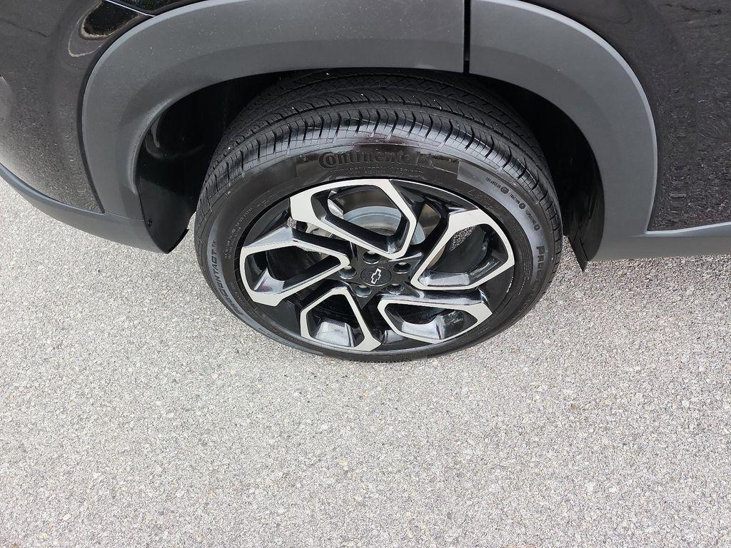 used 2024 Chevrolet Trax car, priced at $22,999