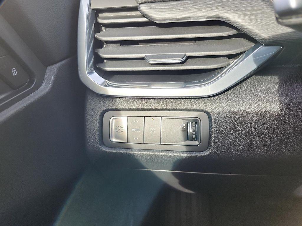 new 2026 GMC Acadia car, priced at $44,089