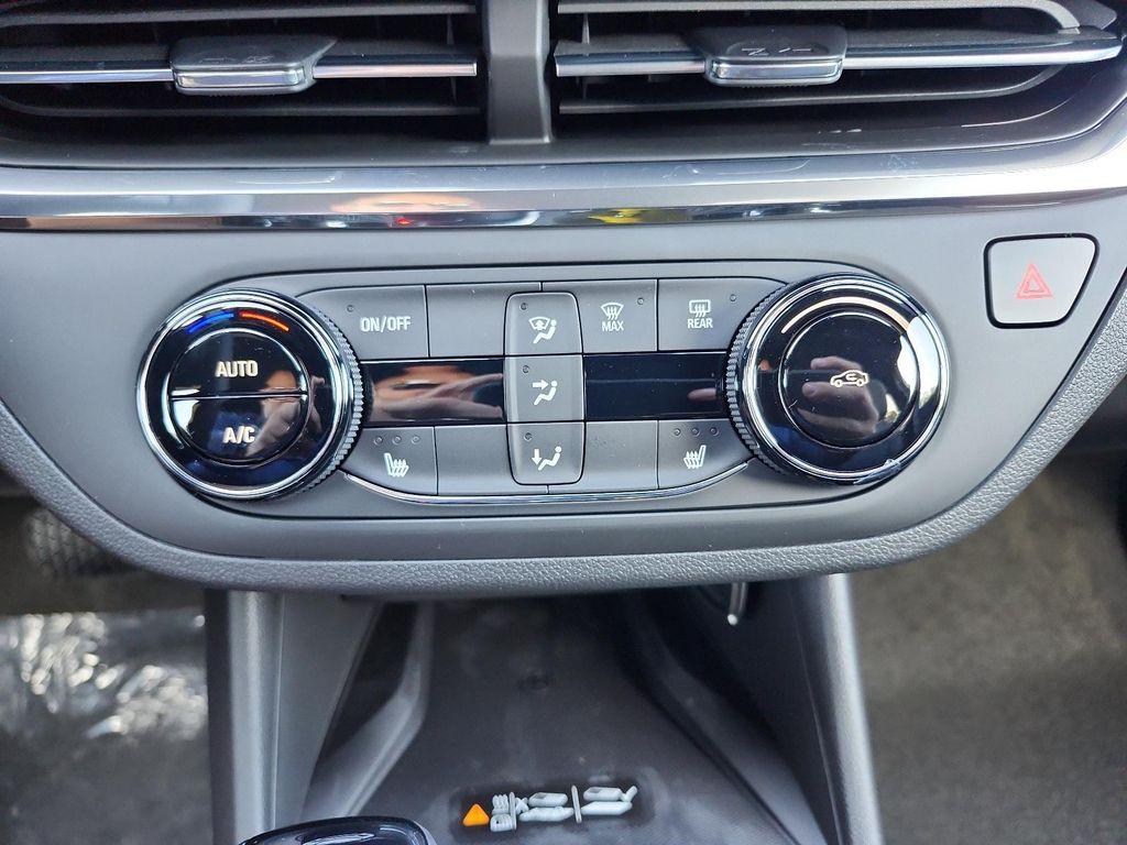 new 2026 Buick Envista car, priced at $28,220