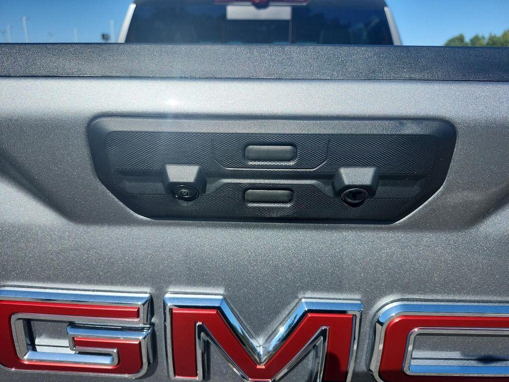 new 2026 GMC Sierra 1500 car, priced at $75,672