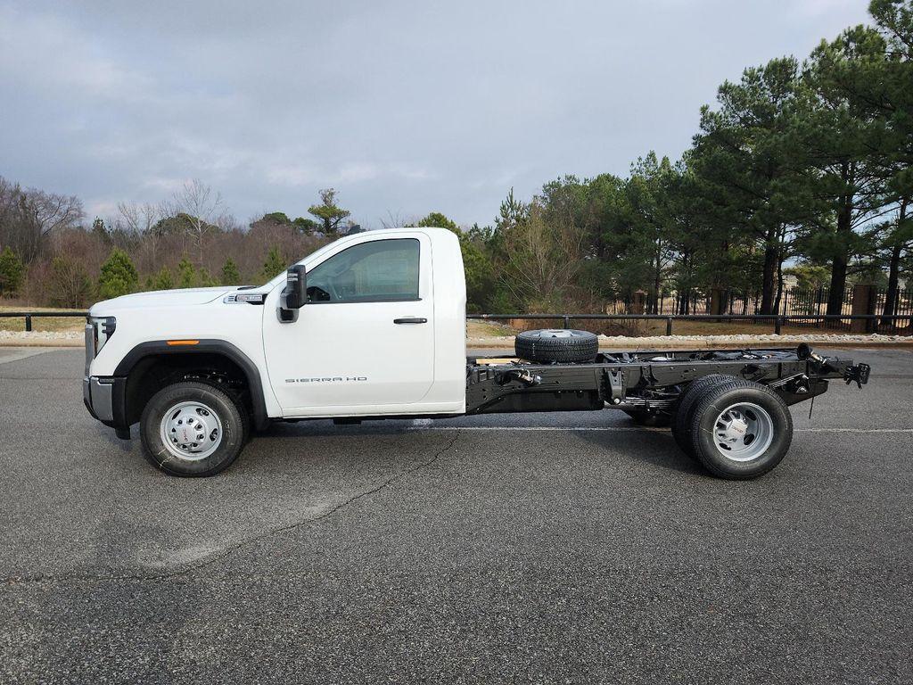 new 2026 GMC Sierra 3500 car, priced at $48,711