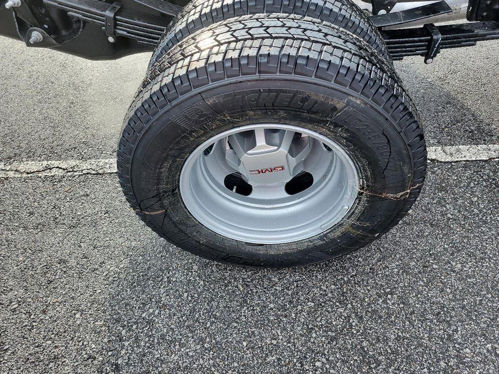 new 2026 GMC Sierra 3500 car, priced at $48,711