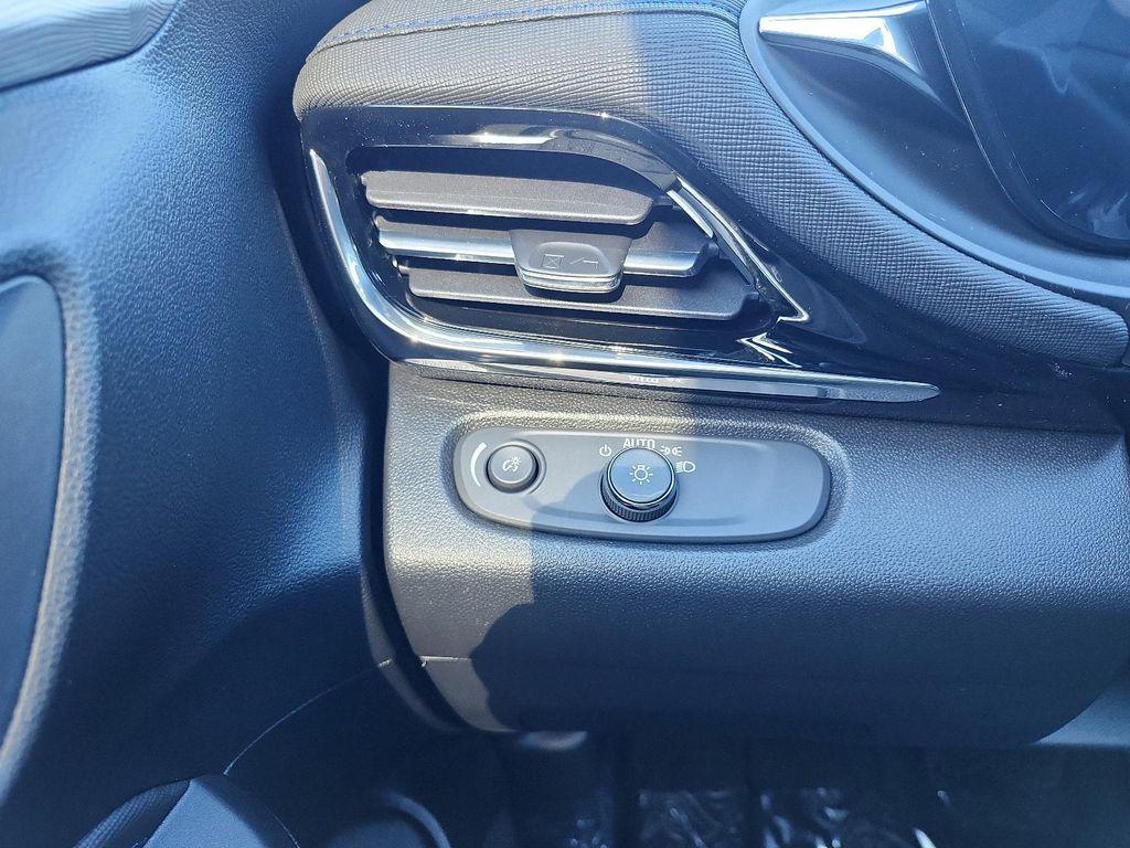 new 2026 Buick Envista car, priced at $31,110