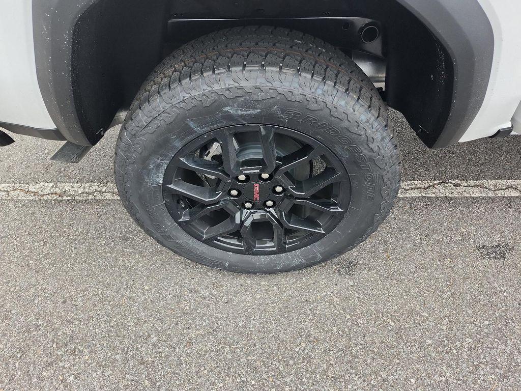 new 2026 GMC Canyon car, priced at $47,595