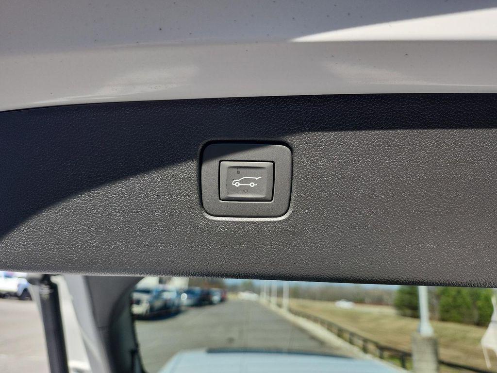 new 2026 Buick Envista car, priced at $31,286