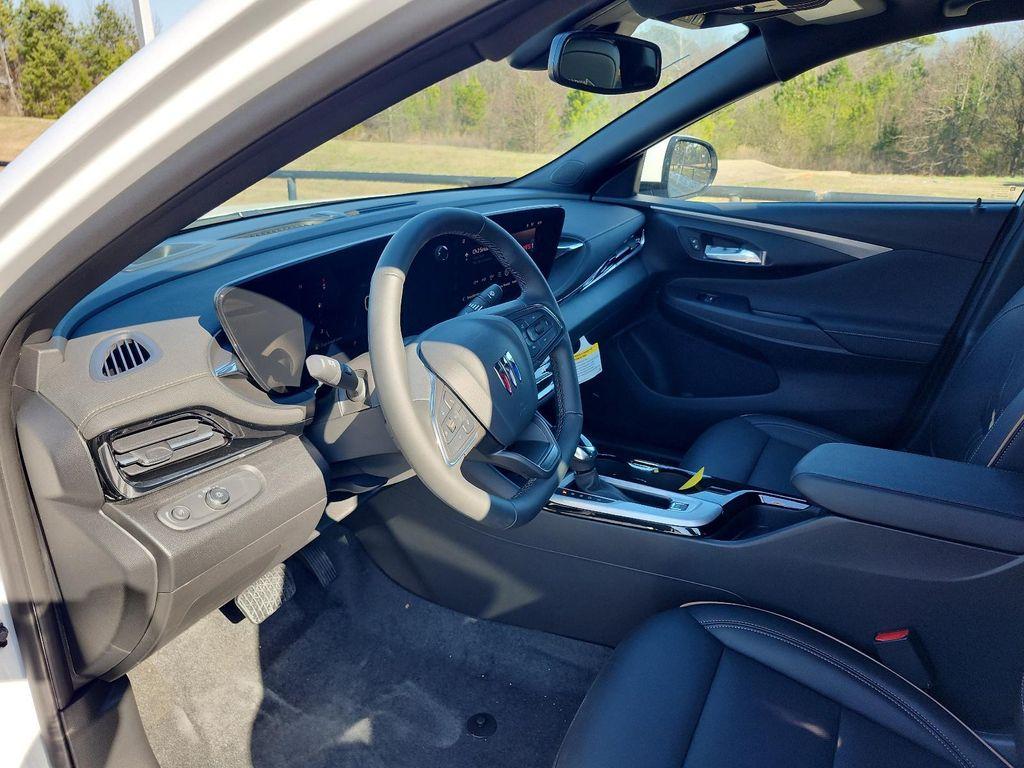 new 2026 Buick Envista car, priced at $31,286