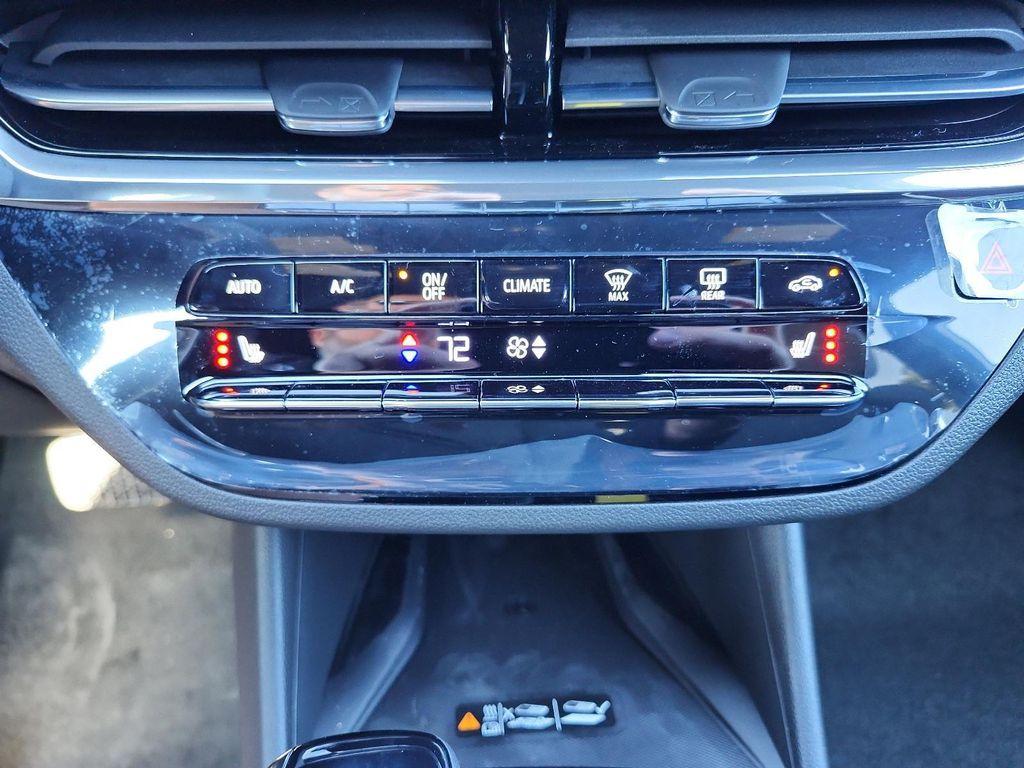 new 2026 Buick Envista car, priced at $31,286