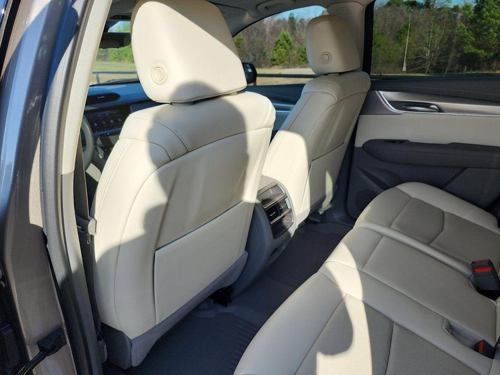 used 2023 Cadillac XT5 car, priced at $34,310