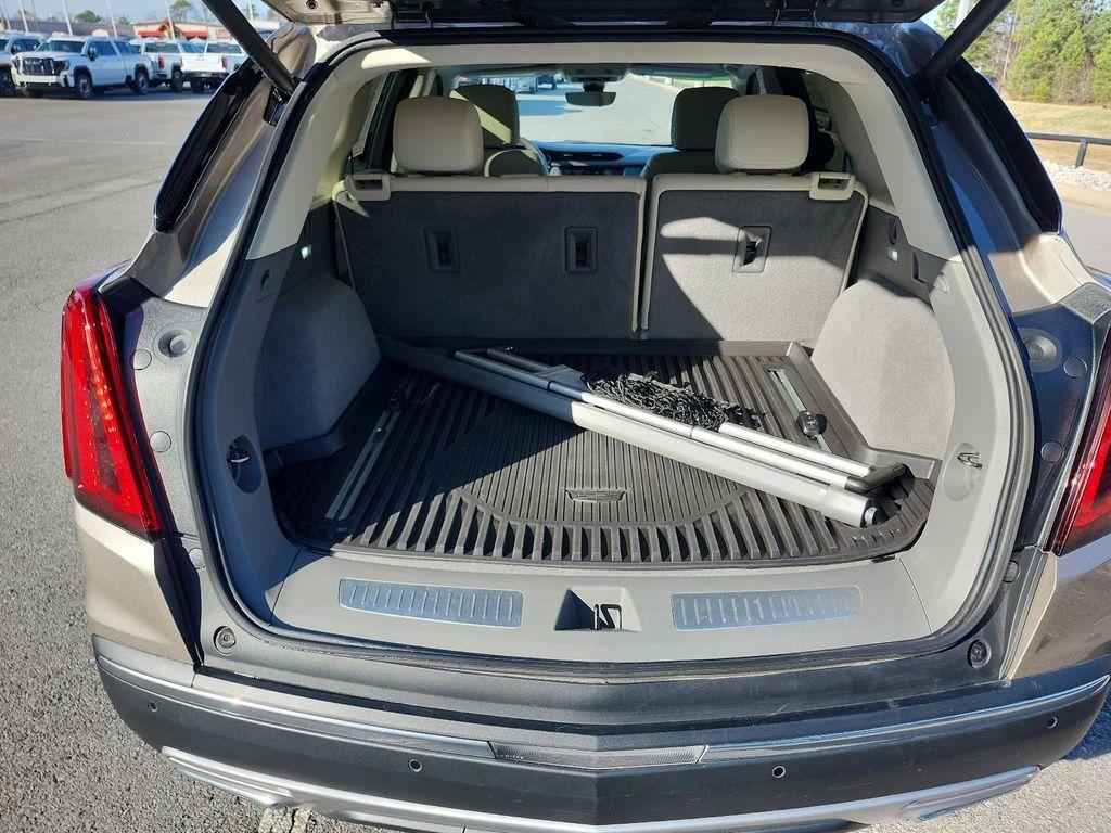used 2023 Cadillac XT5 car, priced at $34,310