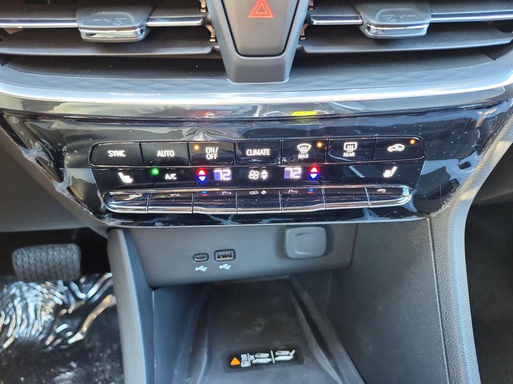 new 2026 Buick Encore GX car, priced at $33,337