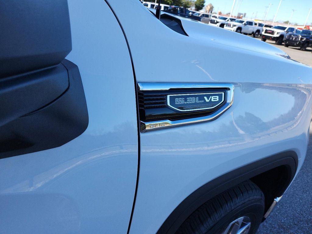 new 2026 GMC Sierra 1500 car, priced at $52,429