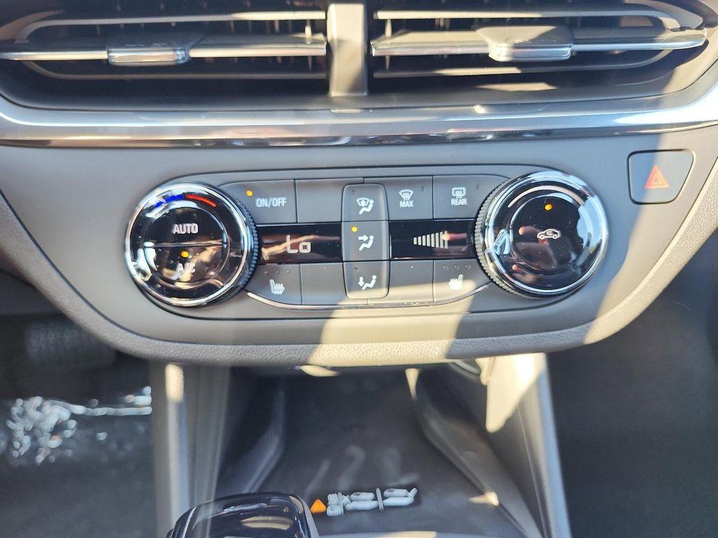 new 2026 Buick Envista car, priced at $27,105