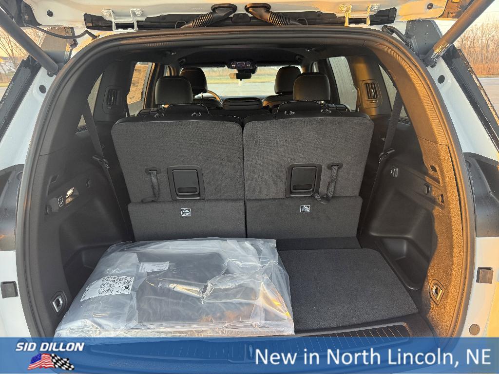 new 2025 Jeep Grand Cherokee L car, priced at $42,150