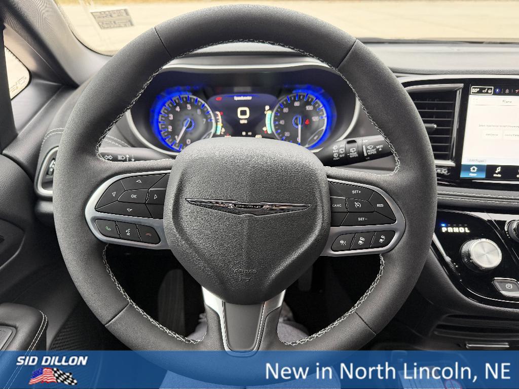 new 2026 Chrysler Pacifica car, priced at $39,920