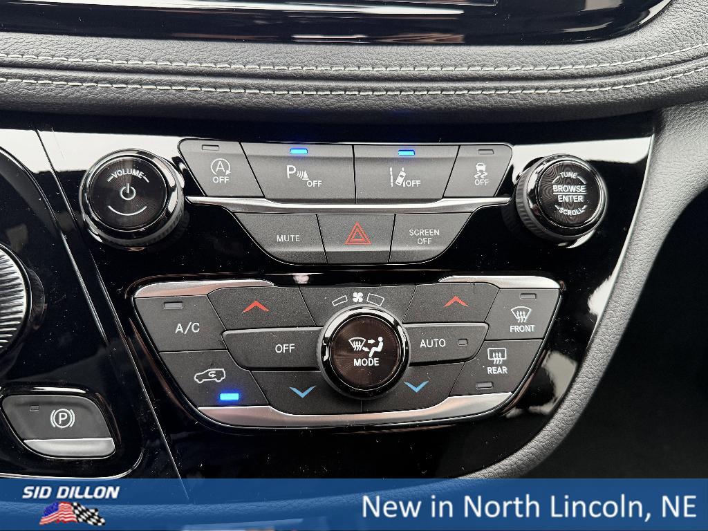 new 2026 Chrysler Pacifica car, priced at $39,920