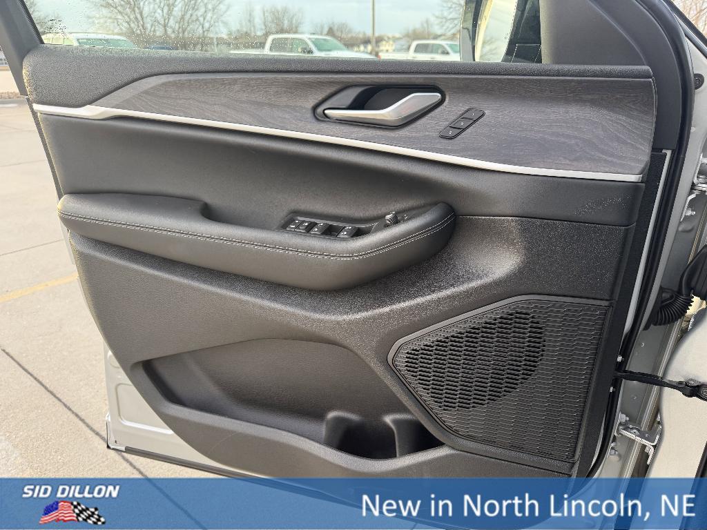 new 2025 Jeep Grand Cherokee car, priced at $45,260