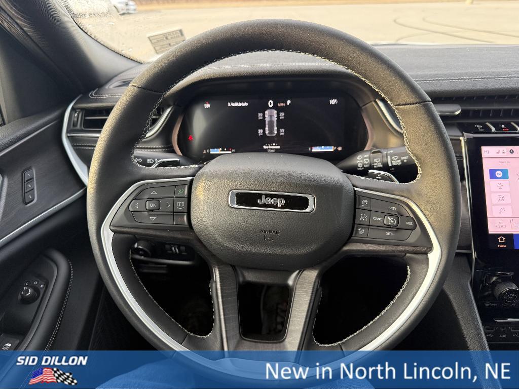 new 2025 Jeep Grand Cherokee car, priced at $45,260